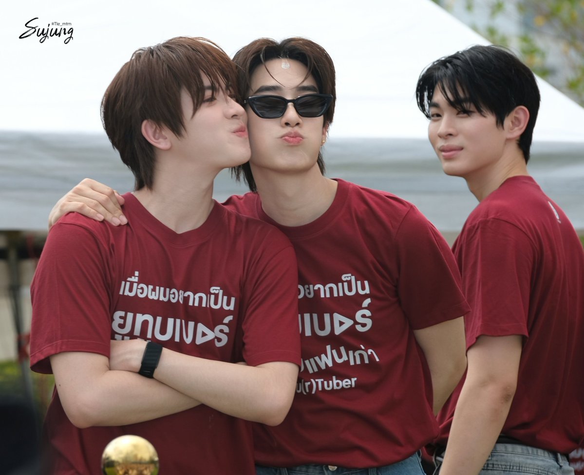 sujungzaaa's tweet photo. เปิดกล้องได้เลยค้าบบบ 😆😆

YourTuber Worship

#บวงสรวงYourtuber
#TleFirstone #เติ้ลเฟิร์สวัน https://t.co/uqgN9mU8Sh