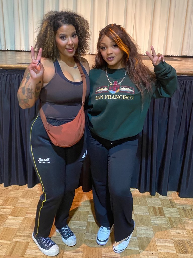 poisonouspixies's tweet photo. aew redemption belonged to them :’) https://t.co/b1hGaUzU72