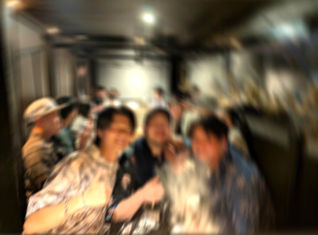 gnsn_bk's tweet photo. もう2週間以上経つんだなぁ…
写真見返す度に余韻に浸りまくってるw
ほんとに楽しくて幸せな時間だった😌
次はちゃんと休み取って
もっとみんなと居たいぜ😎😎😎
しょーやオフ会またやろう！！

愛してるぜみんな( ˘ ³˘)♡ https://t.co/uZKYRoHcV5