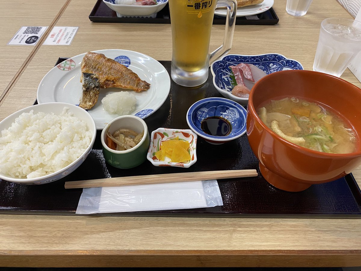 maxyylen's tweet photo. 魚美味すぎる https://t.co/WSm4a0q9p9