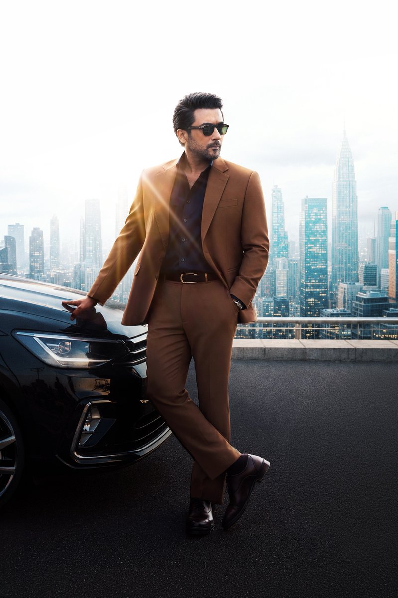 Nn84Naganatha's tweet photo. #VishwanathAndSons huge demand for TN individual areas distribution rights. Few individual areas already sold in record deals by TN distributor @PrimarkProd 
All set for record release on August 14th. https://t.co/bQmp0LwvB6