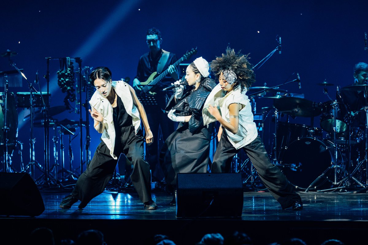oricon's tweet photo. 【ライブレポート】
MISIA、8年ぶり念願の台北凱旋公演
⠀
照明機材トラブルでライブが中断し
オープニングからやり直すトラブルにも大歓声
大きな愛と感動に包まれた2日間
https://t.co/Rv2yal3kzM
⠀
#MISIA @MISIA https://t.co/D5dk7YN57X