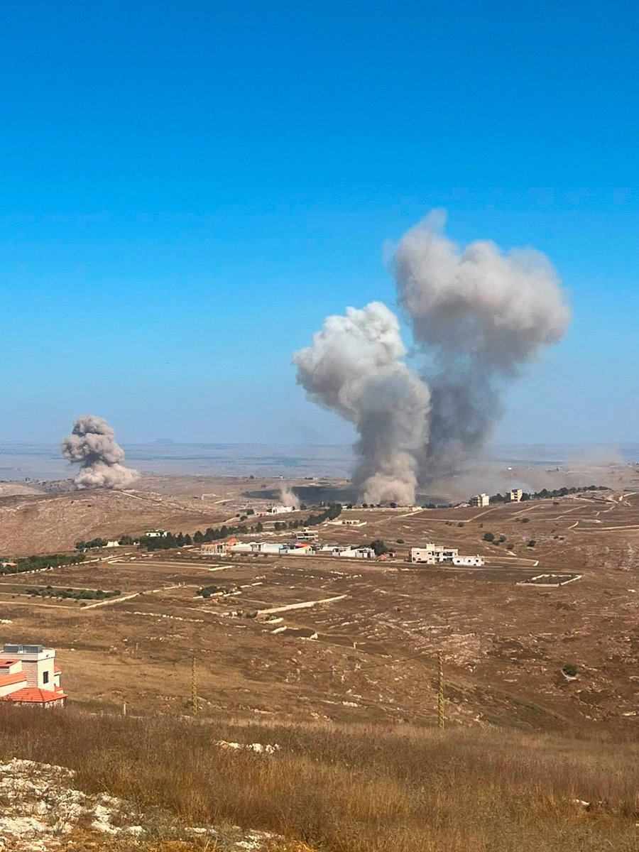 ejmalrai's tweet photo. The unaccountable Israel continue committing war crimes and crimes against humanity, destroying civilian southern Lebanon homes  in Meis, Aytaroun, Qounin, Bint Jbeil, Aynata and Kfartebneet. https://t.co/fLEeIEDiiG