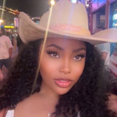 Thethree3__'s tweet photo. #NewProfilePic https://t.co/WC8IQB41R7