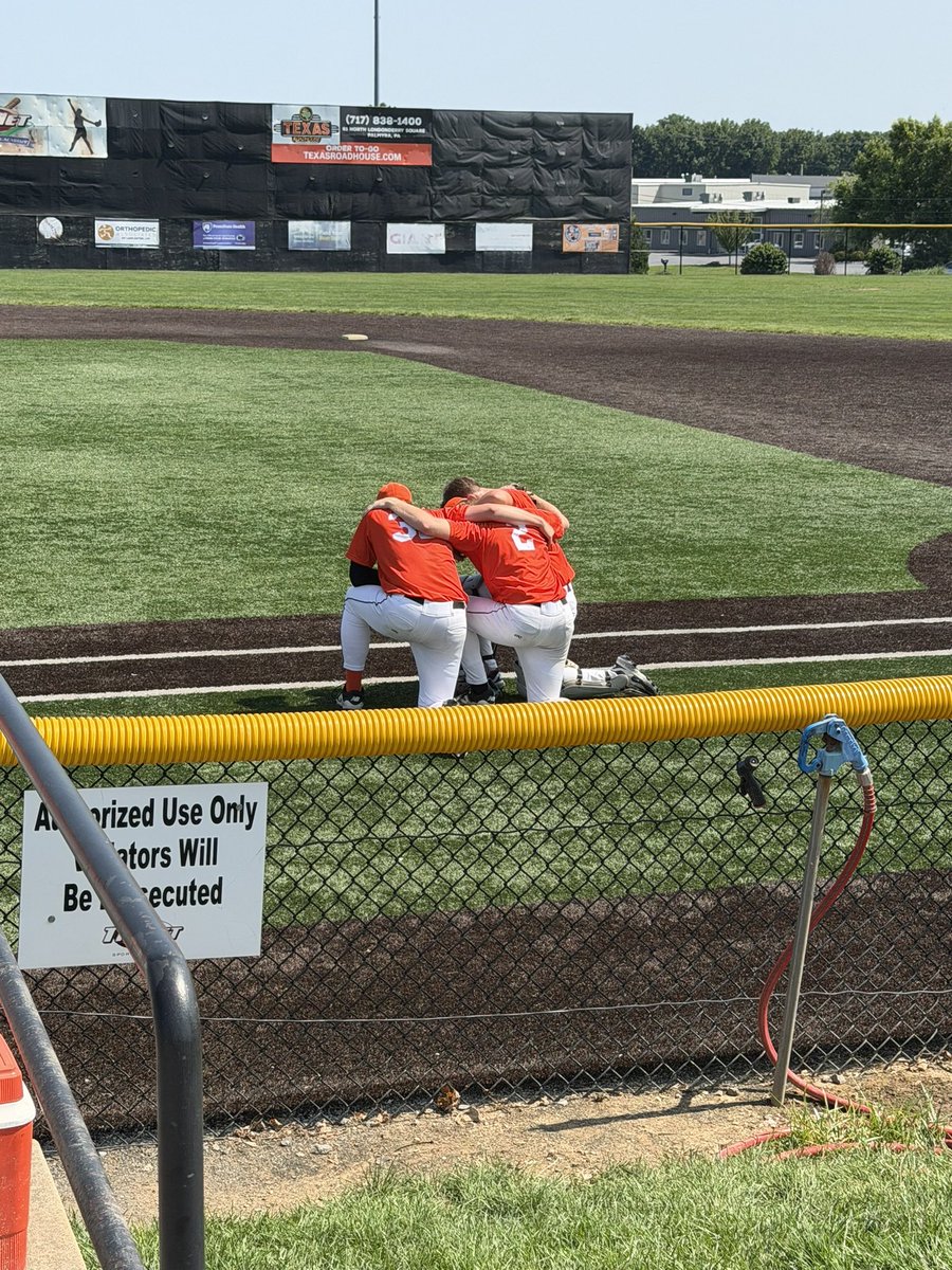 HaldZack's tweet photo. End of an incredible season with my brothers on @Tgrspghshowcase. Season wrap with .448 BA/ .862 SLG/ 1.409 OPS, 4 HR, 31 RBI, 22 R. Thank you @TigersPgh for a great baseball experience. @RecruitTigers @NationalTigers @KiskiAreaBB https://t.co/dcGVL0Lm05
