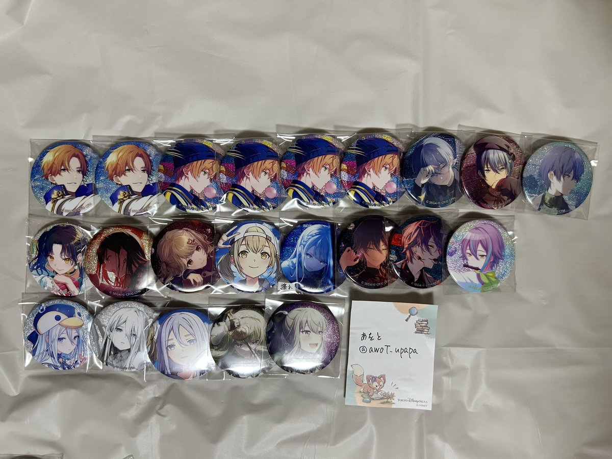 awoT_upapa's tweet photo. 【交換】プロセカ グリッター缶バッジ

譲:画像1〜5枚目

求:リプ欄画像6、7枚目（画像内数字は希望数）＋メロパレ缶バッジレン1

・郵送のみ
・画像1枚目は求ピンクとの交換のみ
・2枚目は求ピンク、緑との交換優先
・ブルフェス遥を最優先で探しております。 https://t.co/W5CMNDMNKG