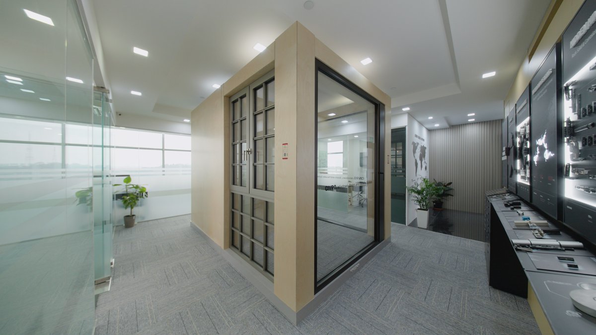 CIVROGroup's tweet photo. CIVRO expands in Southeast Asia! 🌏 We officially opened our Singapore Operation Center at WCEGA Tower during the 2026 IAF Global Tour Singapore (co-hosted with Guangzhou Design Week, SIDS &amp; SIA).
Full news: https://t.co/S7yE7SkS6N
#CIVRO #Singapore #Facade #BuildingDesign https://t.co/AvJvIeaSXY