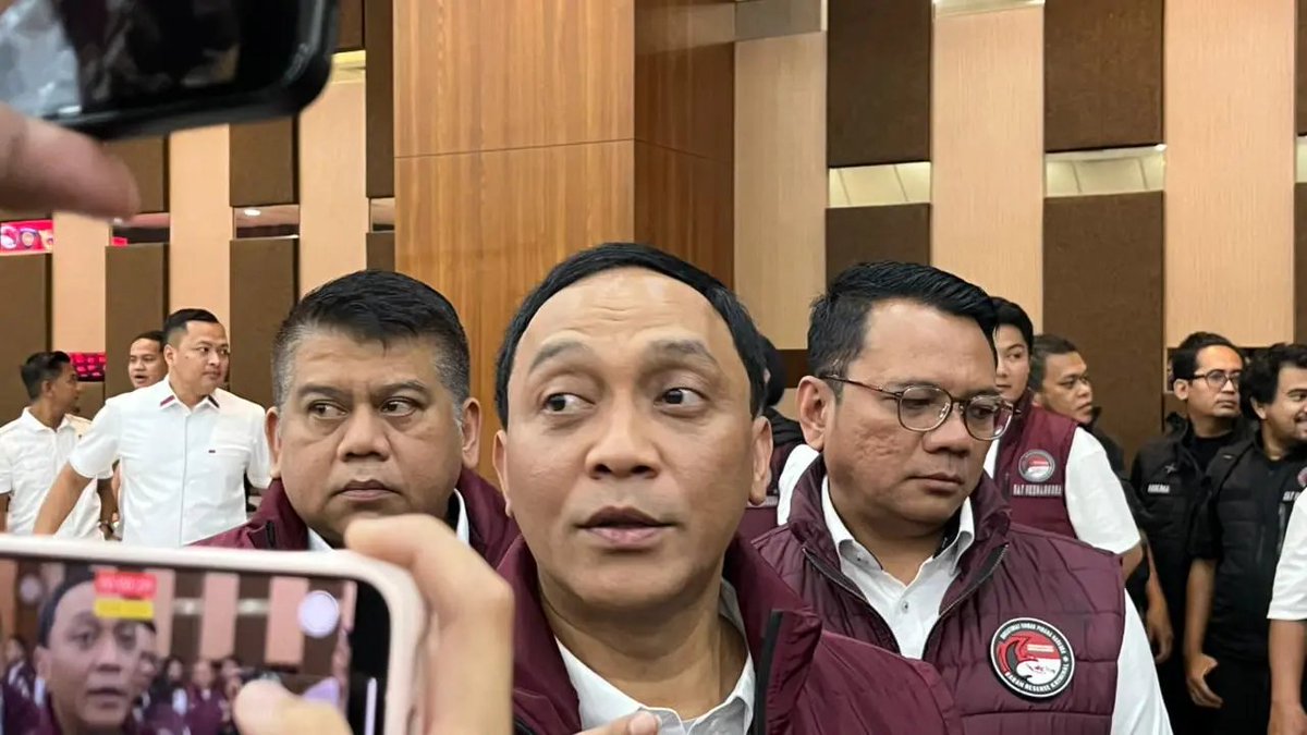 Lambe Saham tweet media