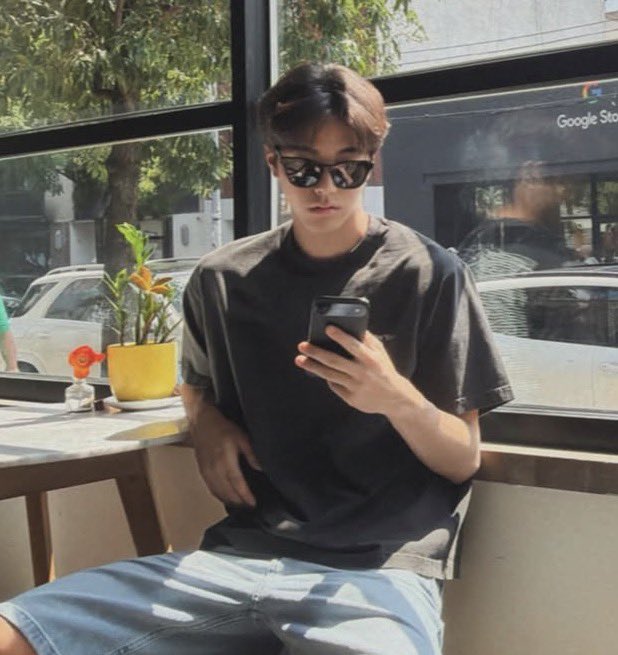 nUKiOz's tweet photo. ❤️ ลูกชายคุณ #ควอนซังอู … #ควอนรุกฮี หล่ออออออ

© IG : rookiekwone https://t.co/1xa7YPeMXL