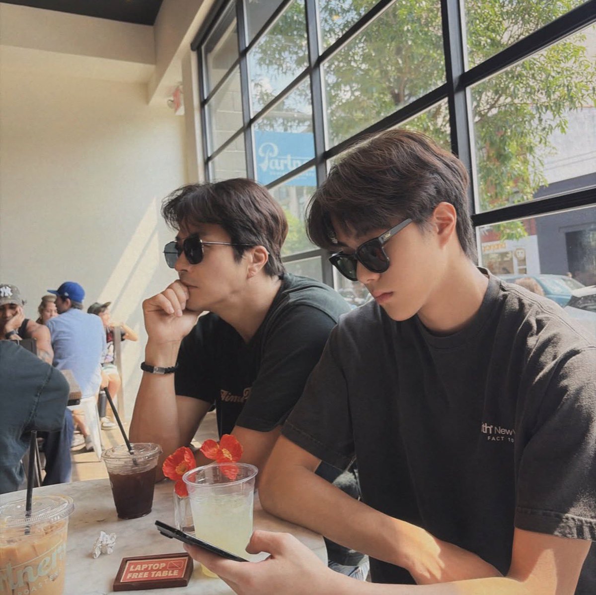 nUKiOz's tweet photo. ❤️ ลูกชายคุณ #ควอนซังอู … #ควอนรุกฮี หล่ออออออ

© IG : rookiekwone https://t.co/1xa7YPeMXL