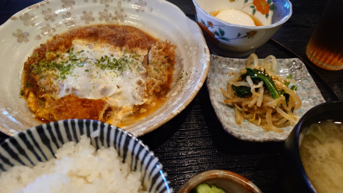dr_oshige's tweet photo. ランチのカツ煮🐷 https://t.co/ezAuX4mAOw