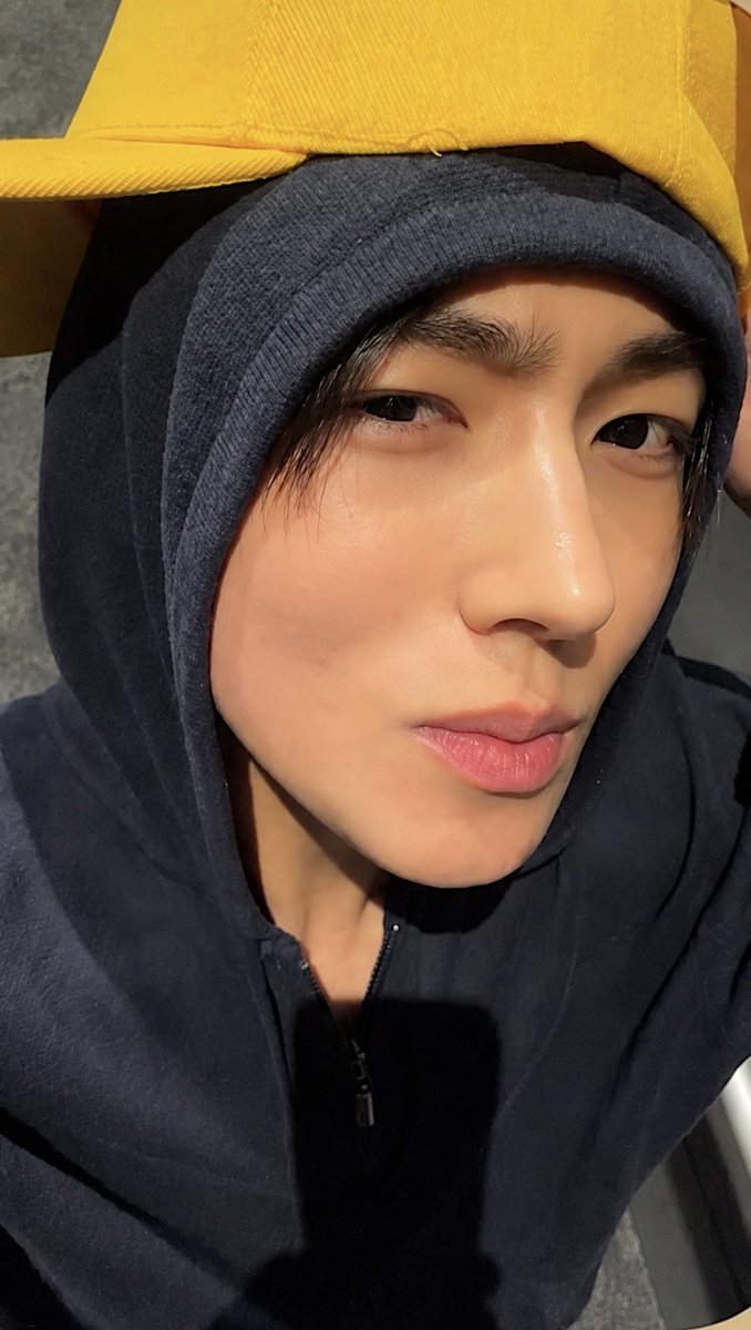 23moroll's tweet photo. seonghyeon makin dewasa makin ganteng🥹💗 gimana nanti umur 20.... https://t.co/Suqf9Njf3T