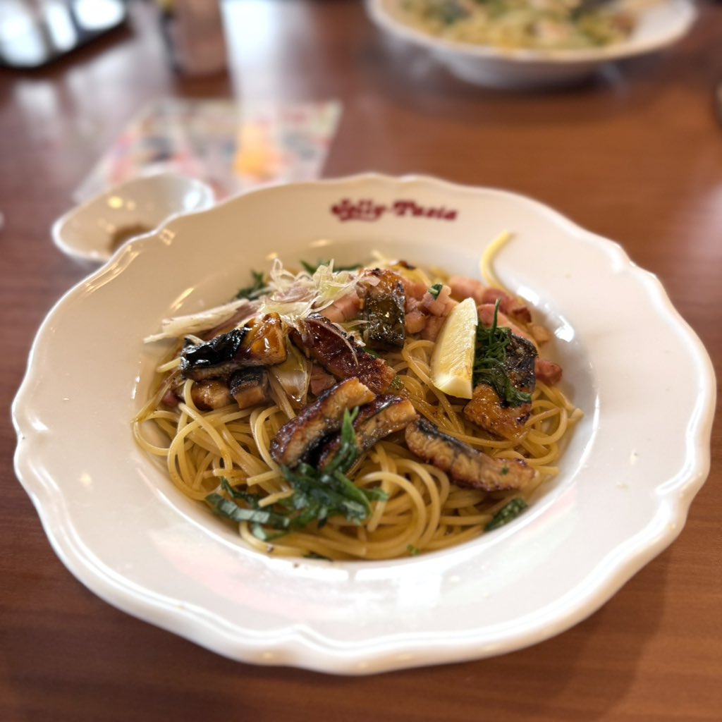 mako__chii's tweet photo. うなぎパスタ美味しかった♪♪ https://t.co/Tw446zGXkw