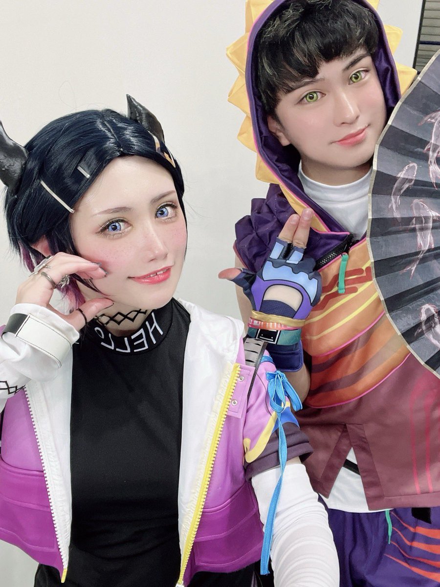 HaTokun__'s tweet photo. VCJ‼︎‼︎‼︎  &amp;ミクス‼︎‼︎‼︎

ずっとしてみたかったコスプレを遂にすることができました！
きっかけをくれた芽与ちゃんにはほんと感謝しかないです！!
@meyoch_ 
finalも面白すぎたので芋にすぐ帰って芋3を目指すことを決意しました。
#vcj #valorant https://t.co/PQ6KOoga3h