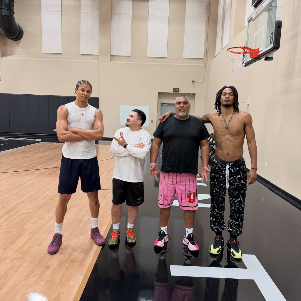llllaw0327's tweet photo. stephon castle &amp; carter bryant  workout together😮‍💨

via ig theguardwhisperer https://t.co/1tatnHVwwP