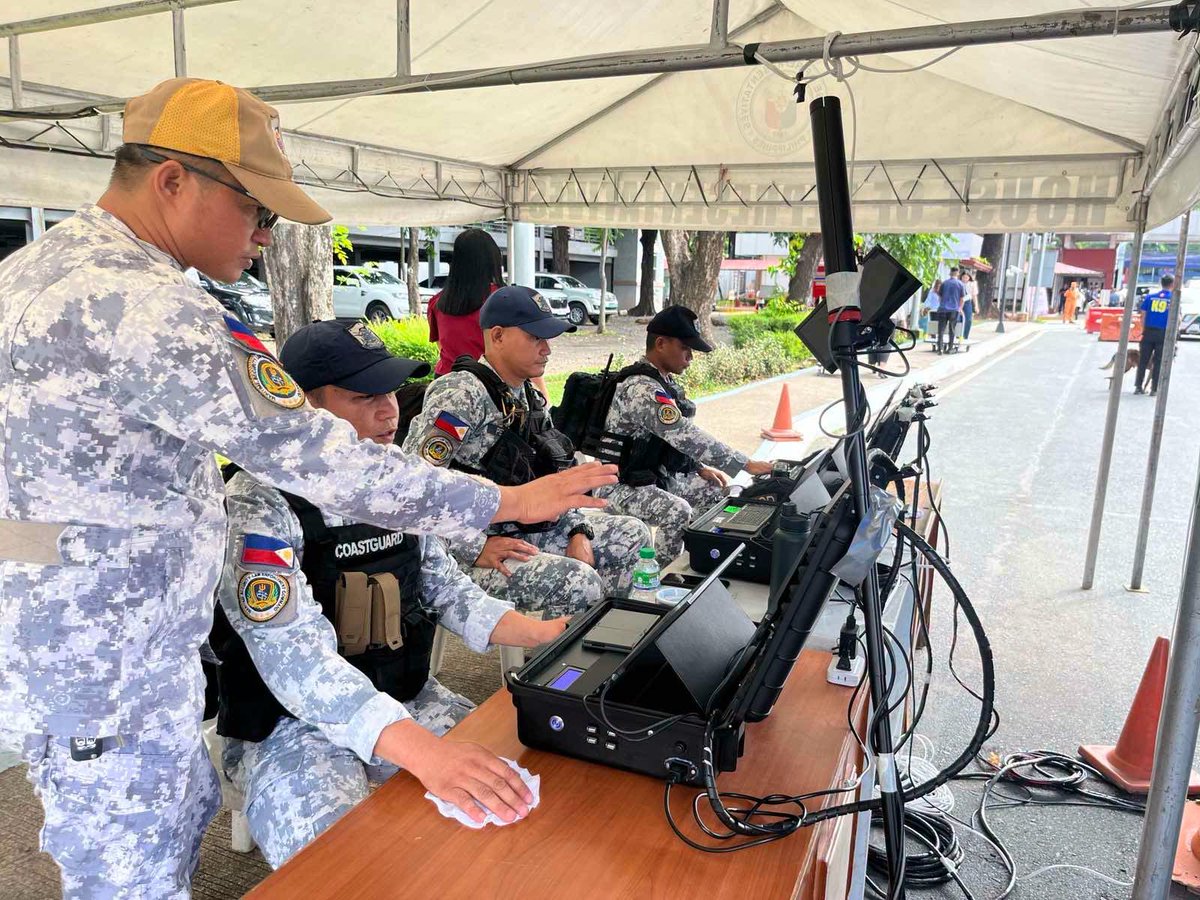 FrontpagePHNews's tweet photo. #LOOK: The Philippine Coast Guard deployed 10 K9-EOD teams and 300 personnel across Metro Manila to strengthen security for President Ferdinand Marcos Jr.’s 2026 State of the Nation Address at the Batasang Pambansa on Monday, July 27.

Courtesy: Philippine Coast Guard https://t.co/mLO74WAz4n