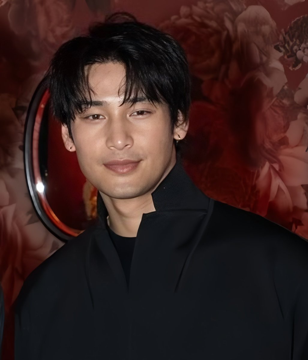 apostery's tweet photo. เพื่อนลง                    vs                    ลงเอง https://t.co/W8ka4cj6dh