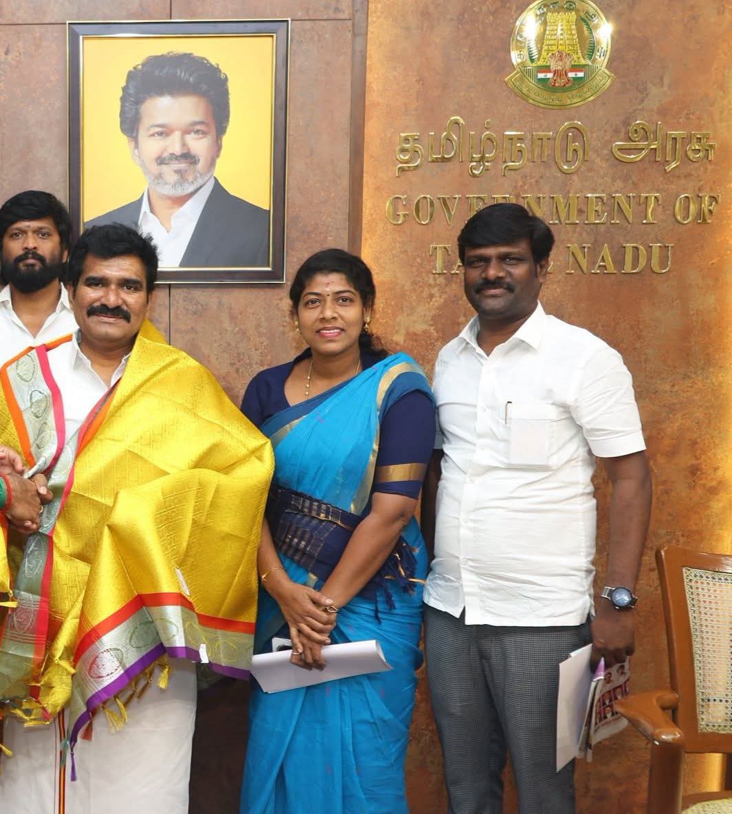 Indumat24446673's tweet photo. சூலை 27 இன்று  பிறந்தநாள் காணும்  மாண்புமிகு முதலமைச்சர் சமூகநீதி காவலர் தளபதி அவர்களின் நம்பிக்கை நட்சத்திரம், சட்டம் மற்றும் மின்சாரத்துறை மாண்புமிகு அமைச்சர்  அண்ணன் C.T.R. நிர்மல் குமார் அவர்களுக்கு இனிய பிறந்தநாள் வாழ்த்துக்களை தெரிவித்துக் கொள்கிறேன். https://t.co/KcandouCxC