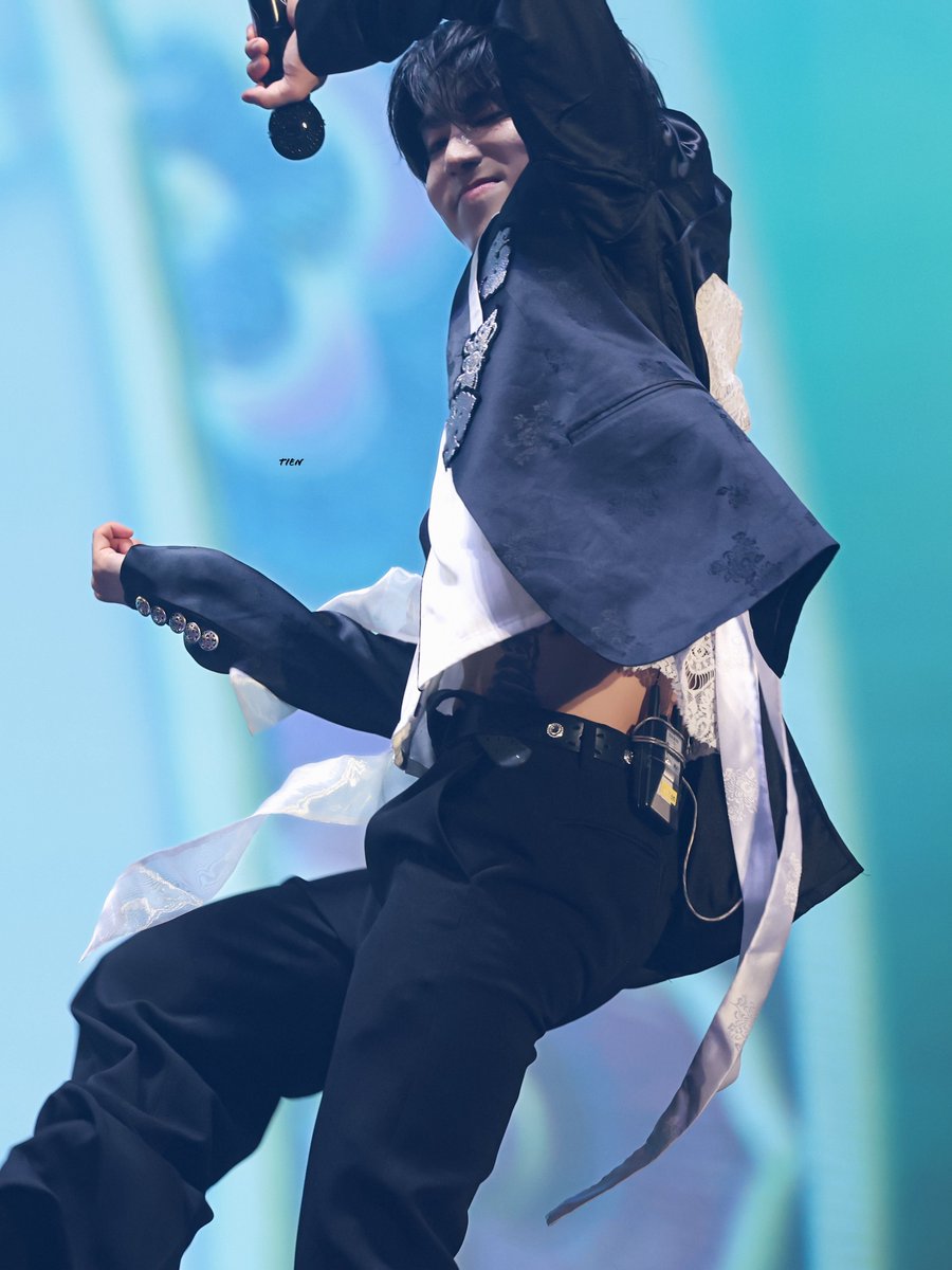 TT_3racha's tweet photo. 260726 "RUN IT" Seoul Day 2

#한 #HAN #ハン #한지성 #HANJISUNG 
#StrayKids #스트레이키즈 https://t.co/ny6AZJe2Ak
