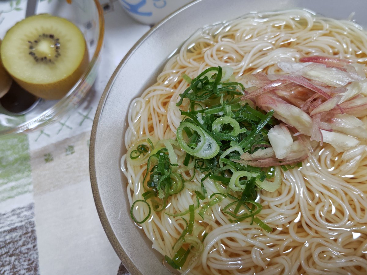 dream4jc's tweet photo. 本日のランチ😋🍴💕
釜玉うどんの素を薄めてスープに！ https://t.co/2ONKFcOio2