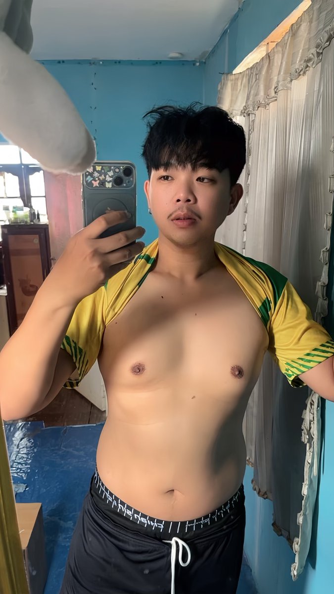 tonon444's tweet photo. นมก็ใหญ่ เท่าตูดนั้นแหละ 👅🍼🐷 https://t.co/UUMfznsJvY