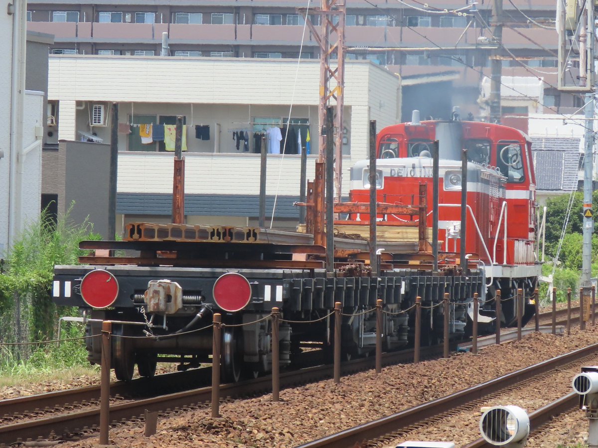 HtsfTqEOBo36375's tweet photo. 2026/7/27（月）
工9361レ
DE10-1118+チキ2B　厄神工臨
暑い中皆様撮影お疲れ様でした。
まさかの明石支所に207系Y1編成の普通新三田行きがいてびっくりしました。 https://t.co/pErlyvCgeZ