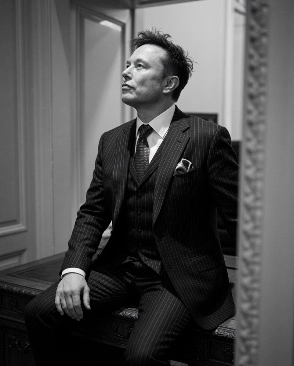 ElonVisioniX's tweet photo. Be real with me.  

If the crowd went against Elon Musk, would your support stay the same?  

A. I’d stand with him  
B. I’d step back https://t.co/Aj1xiCXpY3