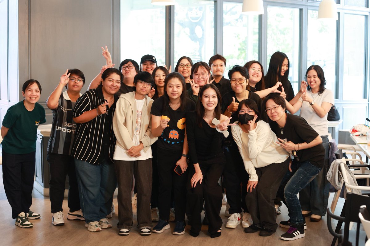 k11d_house's tweet photo. ขอบคุณทุกคนที่มาหาเจ้าเด็กนะคะ 🙏💚 

#Maybebmine #HappyBmine23rd https://t.co/gH1Q2eeLmd