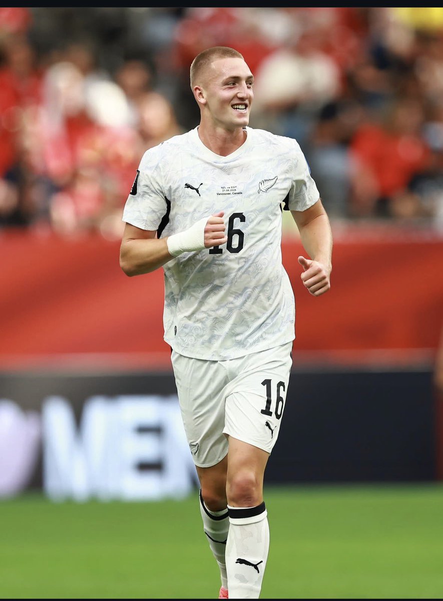 jackforthree's tweet photo. @MLShater *1 national team player https://t.co/nILJGu1i2s