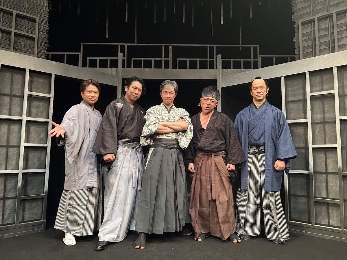 mizutamareppu's tweet photo. 「時が来た」東京公演〜無事に終わりました👏
感極まる思いです㊗️👏
誠に有難うございました🙇‍♂️
出演者の皆さま・スタッフの方々・吉本興業の社員さん〜皆々様のお陰です🙇‍♂️
感謝感謝でございます🙇‍♂️
8月1日・2日と名古屋公演です🫡
有り難く完売㊗️しております👏

よしっ💪

#吉本新喜劇
#新喜劇アキ https://t.co/wzmA0bbJll