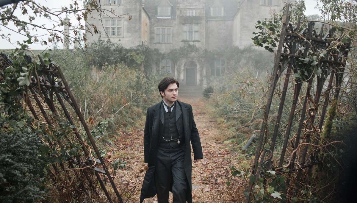 JREX8284's tweet photo. @HorrorNHaunted The Woman In Black, 2012 https://t.co/VU7ahvynss