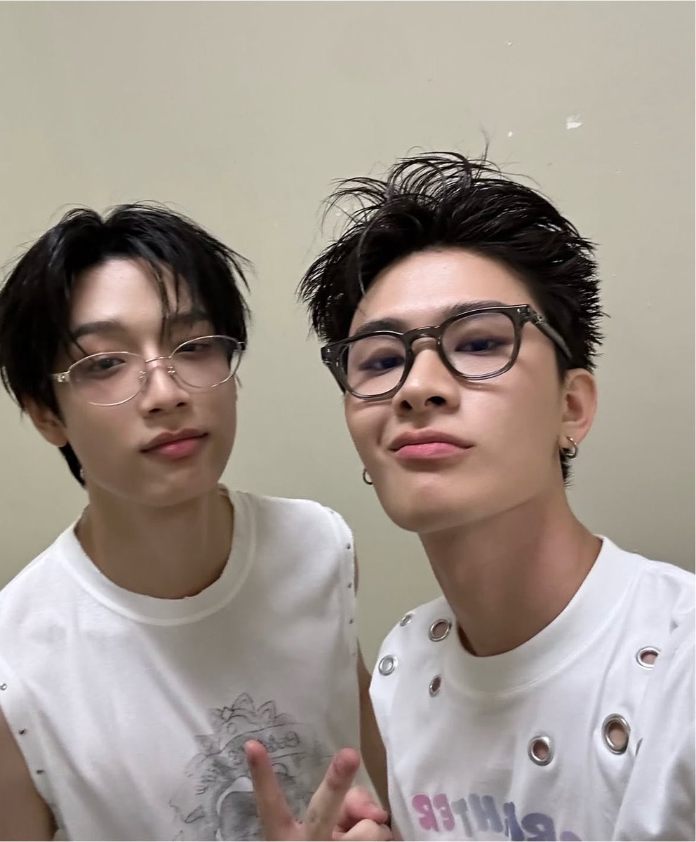 lulooyayaa's tweet photo. from this                                         to this https://t.co/qTH0MZmjz9
