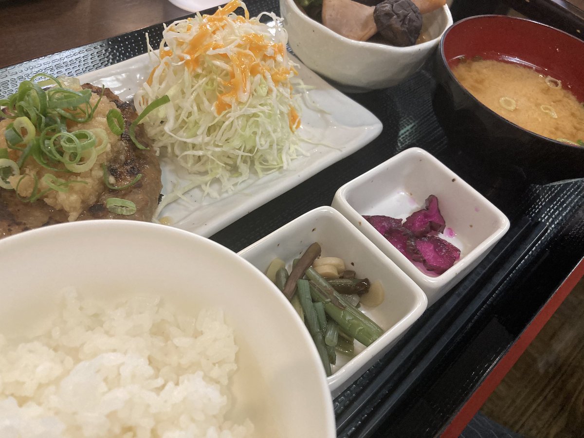 kuuTo0601's tweet photo. お昼ー🍚 https://t.co/fg6vJbcep0