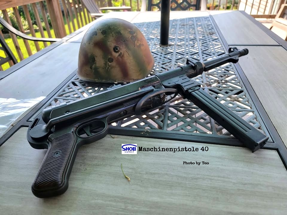 tomio_matsumoto's tweet photo. Shoei Maschinenpistole 40 replica model:
Teo from the US sent us some wonderful pictures of the MP40 he received!!!
アメリカのTeoが受け取った我々のMP40 の素晴らしい写真を送ってくれました!!!
#shoeiseisakusho
#modelgun
#モデルガン
#maschinenpistole40
#mp40
#ww2
#ww2reenactment https://t.co/L27B7Ms3yT