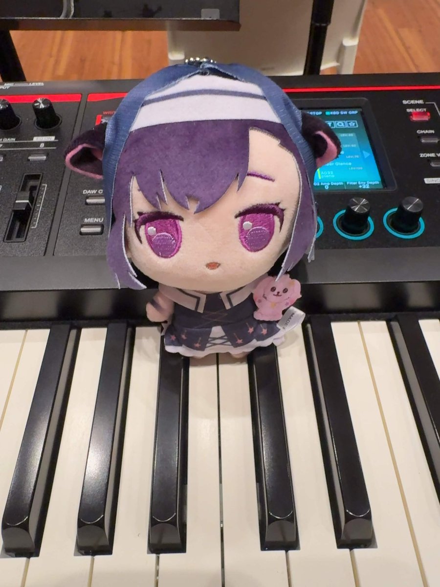 miyako_yumemita's tweet photo. ぷちみやこが　あらわれた！

▷あきらめる
▷にげる
▷まつ

#ぷちっしゅ https://t.co/jpKGDbGpom