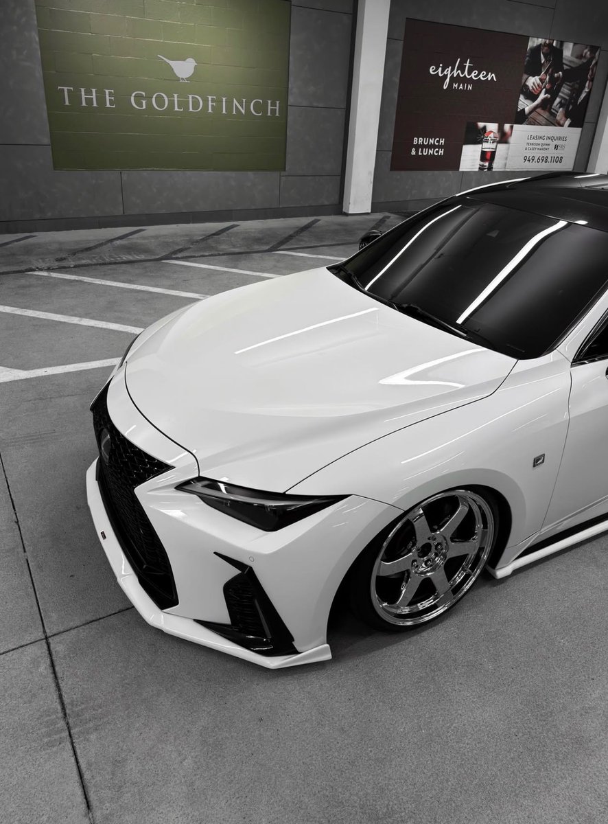 kingsofjdm's tweet photo. How to Lexus 🤍 https://t.co/Oz7MbCLMfE