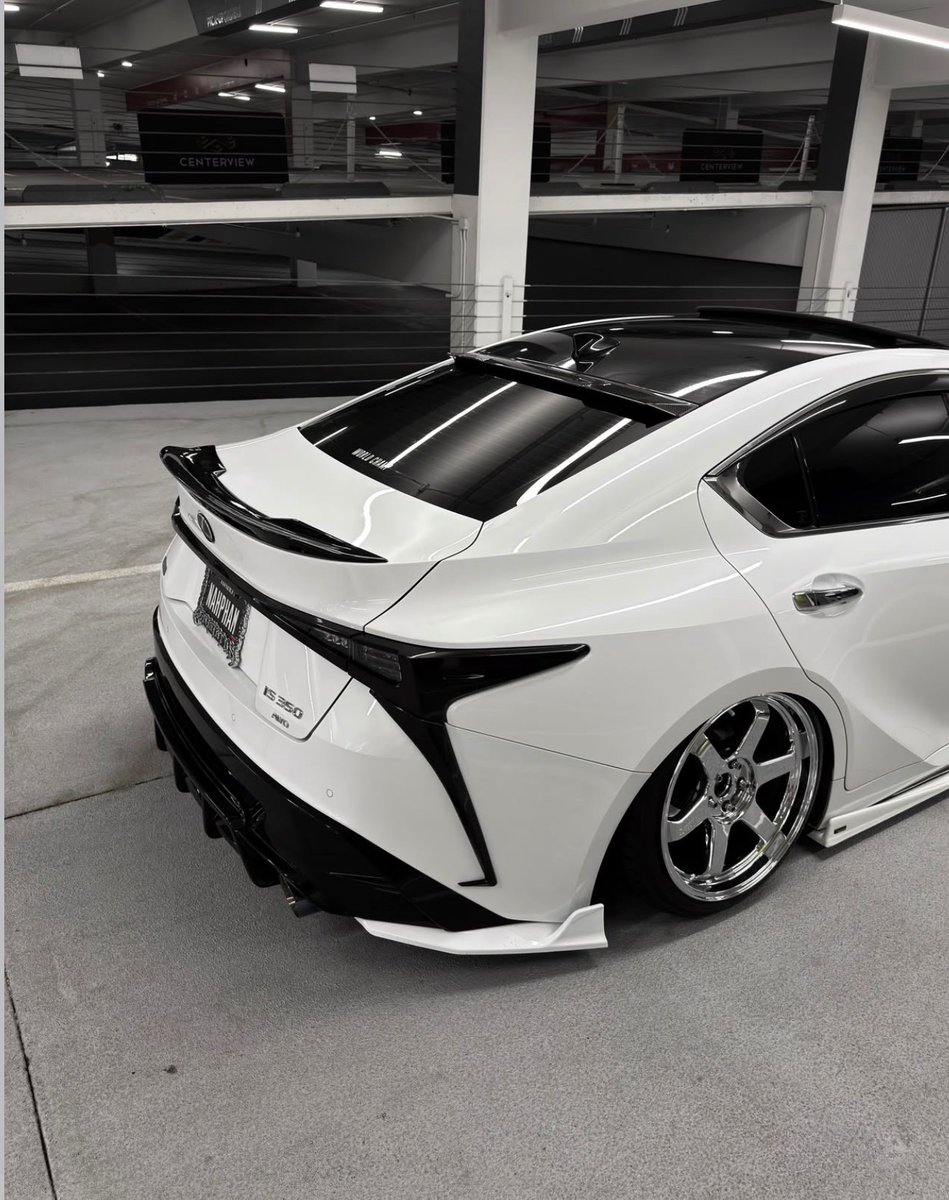 kingsofjdm's tweet photo. How to Lexus 🤍 https://t.co/Oz7MbCLMfE