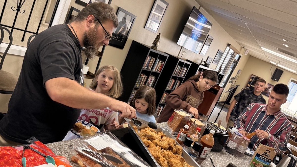 AnchorOside's tweet photo. What an amazing Sunday Morning ☀️📸 

Life Lessons: 
1. Because The Outcry.
2. Abraham Stood Still Before The Lord
3. Abraham Returned To His Place

Join Us Every Sunday ☀️
🕘 9:00am | Doors Open  
🥞 9:30am | Breakfast  
⛪️ 10:30am | Service Begins  

🧸 Childcare Available

You are always welcome here. Join us every Sunday with breakfast provided as we gather in God’s Word, stay present, ask questions, and lift one another up in prayer. Come as you are we’d love to have you.

#breakfast #sunday #moments #photos #fellowship