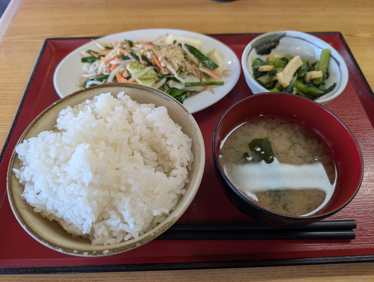simor700's tweet photo. お昼〜 https://t.co/bExiVEa3zz