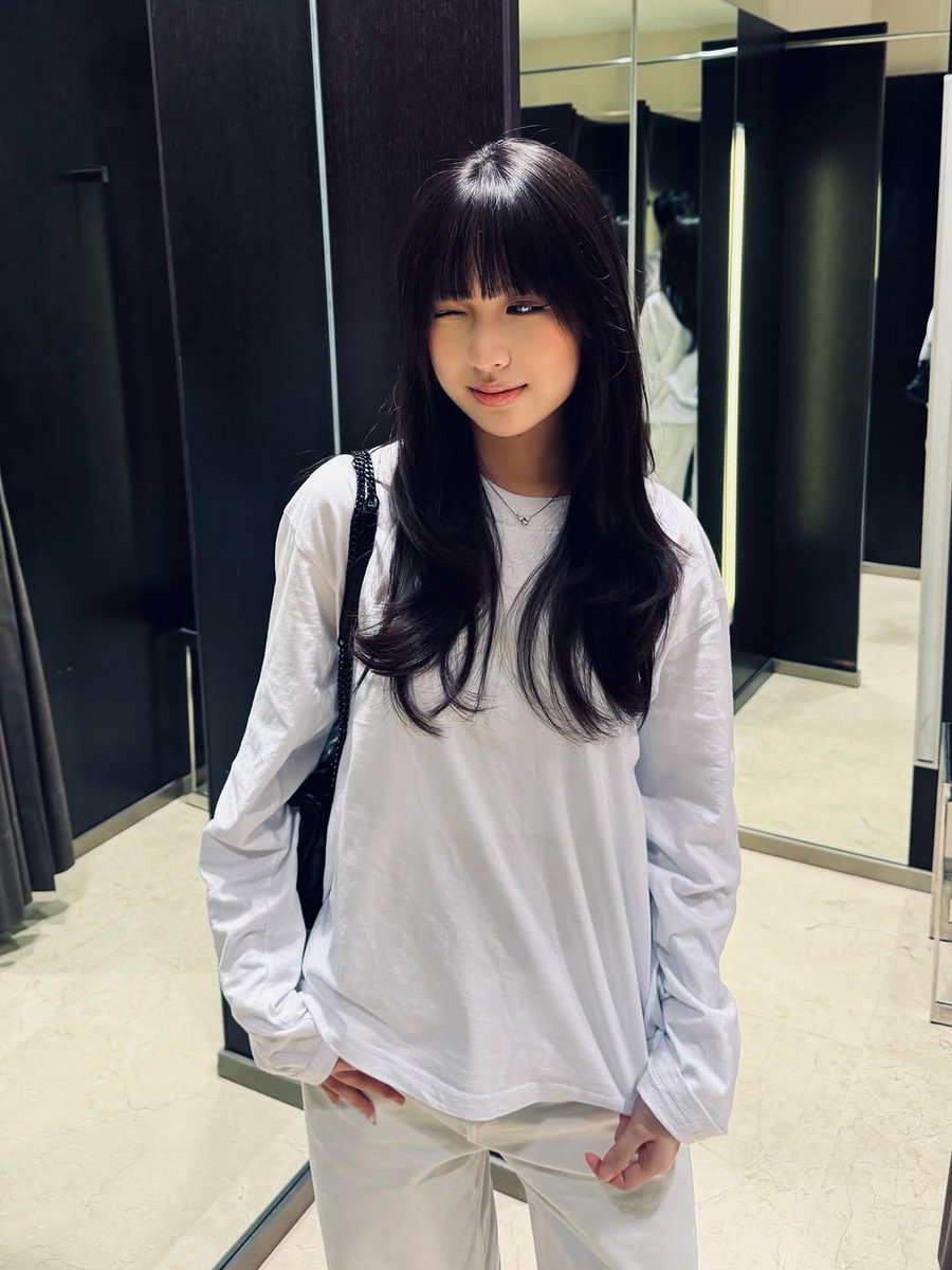 christabelcbigp's tweet photo. hair &amp; instagram reset https://t.co/5c3g9npBNZ