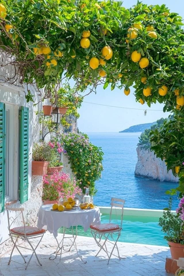 earthwhisperss's tweet photo. Summer in Mykonos 🇬🇷 https://t.co/siK7NOcCnA
