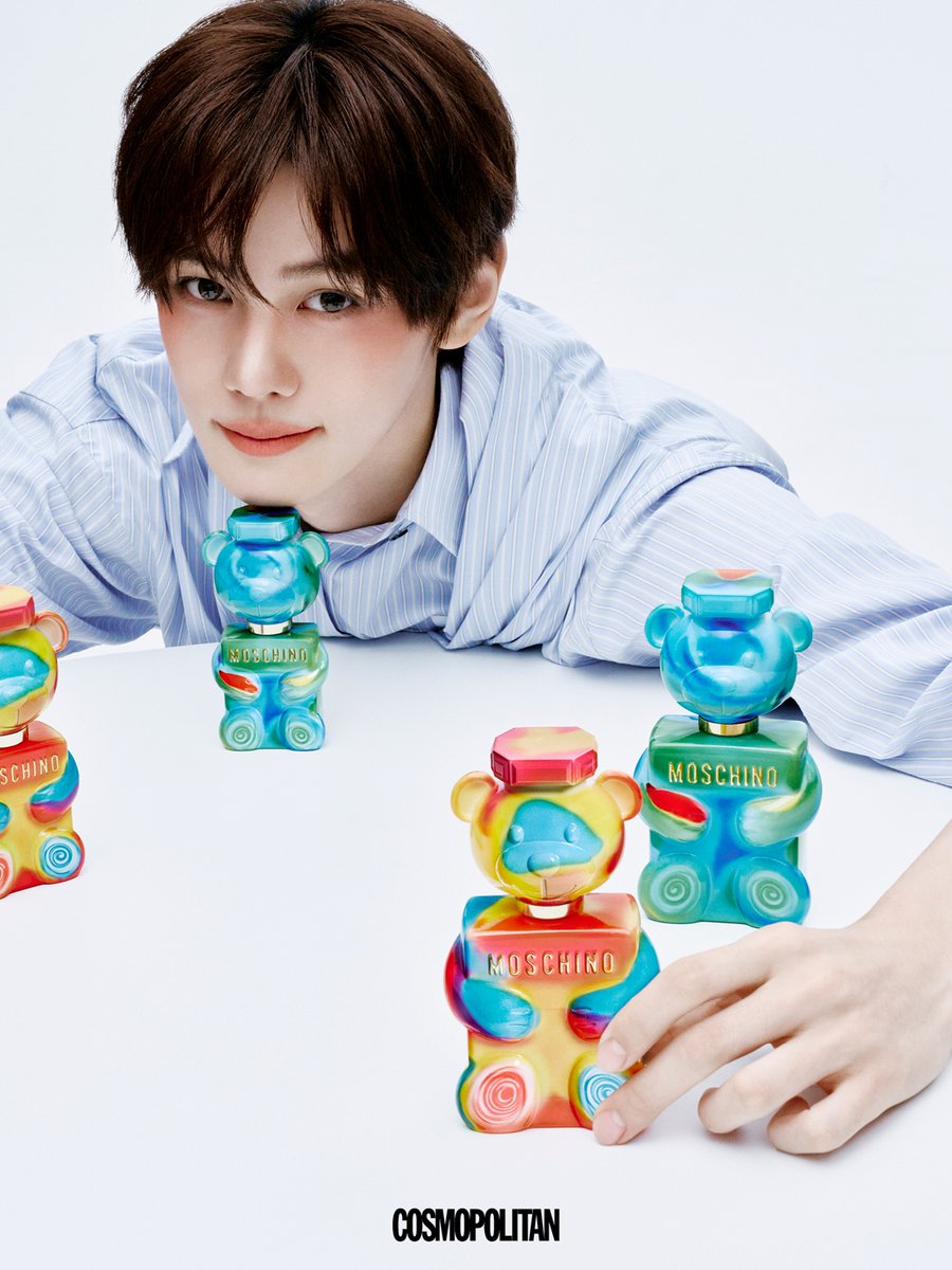 slist2015's tweet photo. 앤더블 김규빈, 모스키노와 달콤한 만남…청량 소년미 화보

#앤더블 #앤더블_김규빈
#김규빈 #KIMGYUVIN
#AND2BLE 
@AND2BLE
#김규빈화보 
#코스모폴리탄 
⬇️관련기사⬇️
https://t.co/YwpoYwZz5K https://t.co/tNYP6Jc4DS