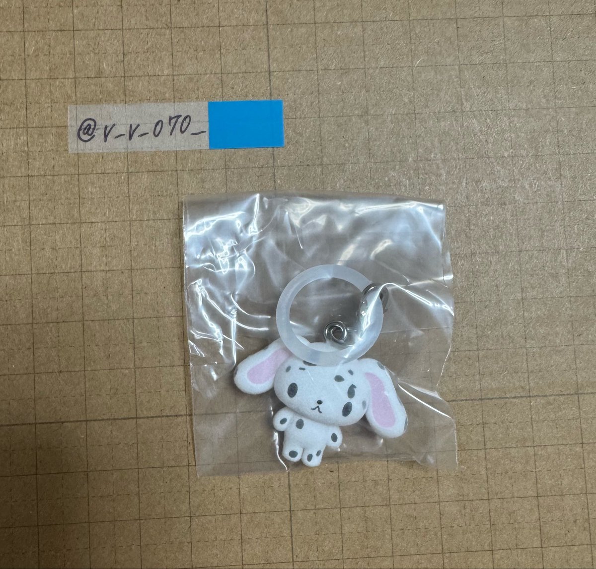 v_v_070_'s tweet photo. シュガーバニーズ シュガバニ ふわふわめじるしアクセサリー 交換

譲）ぶちうさ

求）はなうさ

郵送でのお取引
お声掛けお待ちしております🍀 https://t.co/lGPbLPcPXx