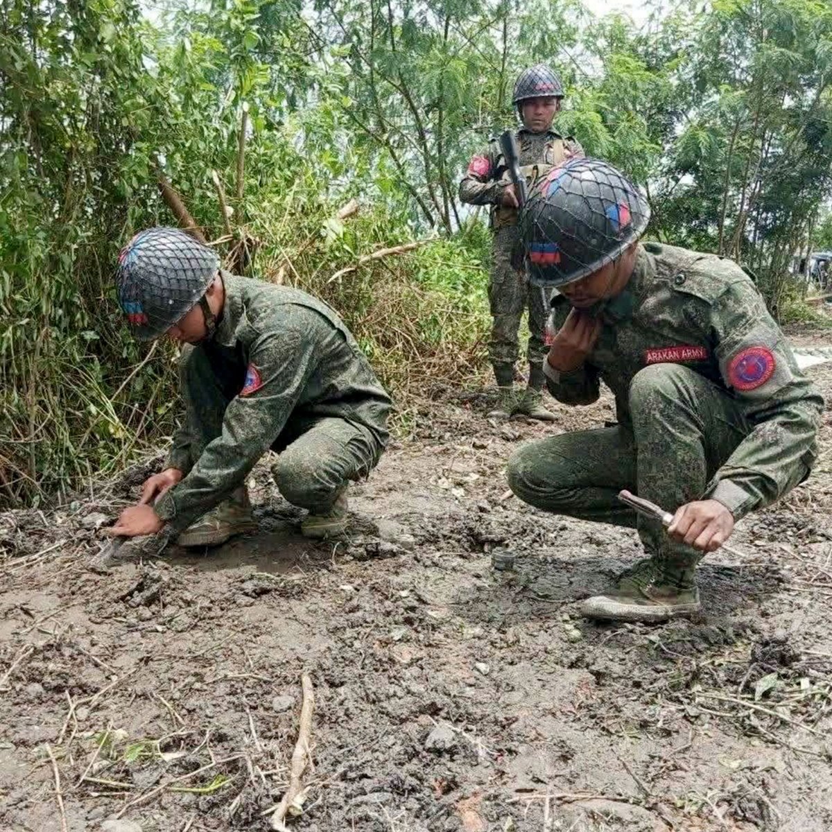 DMGEnglish's tweet photo. Arakan Army clears nearly 70 landmines in Maungdaw Twsp

DMG Newsroom

27 July 2026, Maungdaw

The Arakan Army has cleared nearly 70 landmines during demining operations in Maungdaw Township, Arakan State, according to reports.

On July 25, the Arakan Army removed 67 M-14 landmines from inter-village roads and several Muslim villages in Maungdaw Township, including Zula, Hori Tala, Italia, and Zang Tila.

Landmines and unexploded ordnance (UXO) continue to pose a serious threat across Arakan State, where previous fighting has left civilians at risk of death and injury.

To reduce those risks, authorities are conducting mine risk awareness campaigns, installing warning signs, and distributing educational pamphlets in affected communities.

Photo: Arakan Princess Media

#Maungdaw #ArakanState #ArakanArmy #MineClearance #LandmineRisk #UXO #HumanitarianResponse #DMGNews