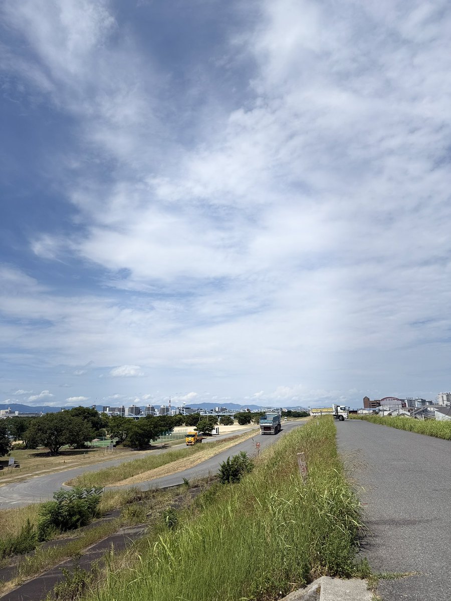 tsumuri_f5's tweet photo. 午前中100kmポタリング。暑熱順化かは分からないけど、良いペースで走れた。(暑いものは暑い https://t.co/KUzuAX5BkD
