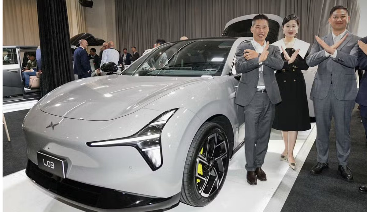 AutoAsiaBreak's tweet photo. Xpeng Bets Big on Australia With 5 Model Blitz

➡️5 new models in 6 months, incl. X9, L03, G9L
➡️X9 flagship MPV from A$89,900
➡️Mona M03 sedan makes local debut
➡️Plans 50 dealer outlets, 3 tech centers

#Xpeng #Australia #EV #AutoAsia https://t.co/nGZ747nEXF