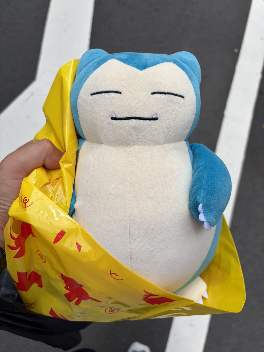 biter1018saku's tweet photo. 細田守の原画展、最高やったな。
サマーウォーズ大好きやから行けてよかったo(^o^)o
ポケモンセンターは、外国の方いっぱいやった。
ガビゴンが連れて帰ってほしそうにしとった。
国立新美術館はやっと行けた(#^.^#)
帰りまーす🚅
またね♪(´ε｀ )

#細野守の原画展
#ポケモンセンター
#国立新美術館 https://t.co/4OZZOZgjs8