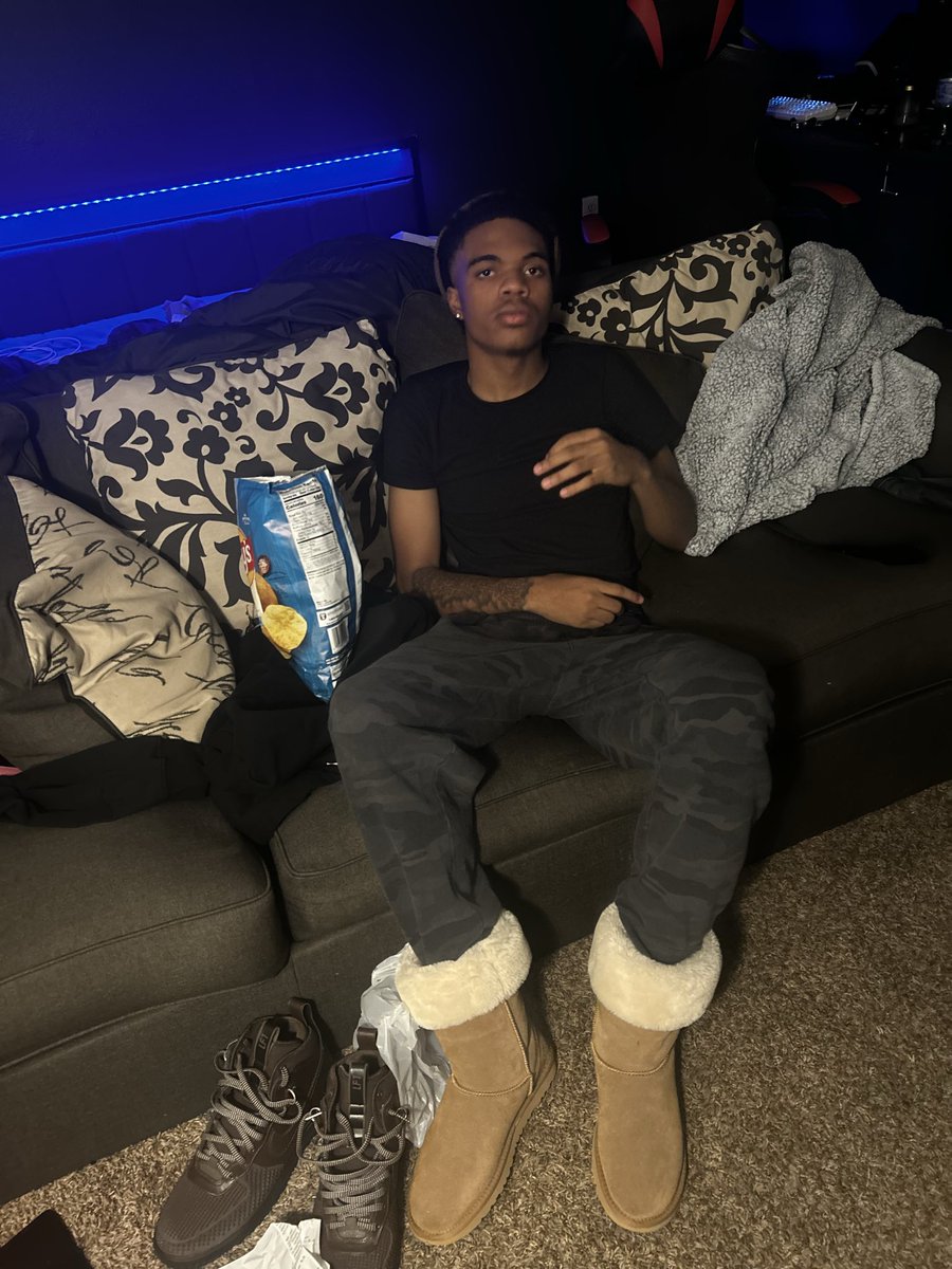 dirtyhedi's tweet photo. Sitting On My Couch Fartin Comfortable. My Socks Are Halfway On https://t.co/yDSTa8C72w
