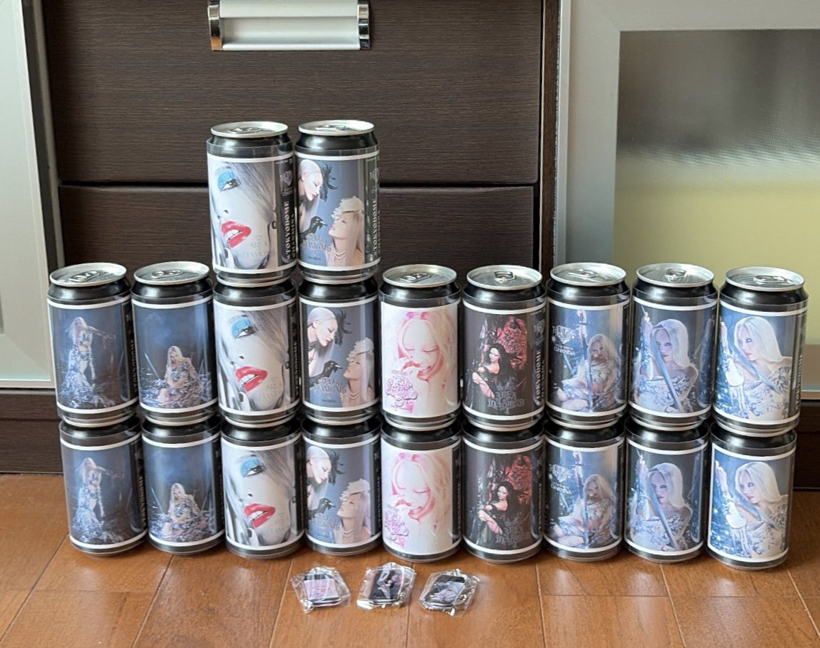 godmlucky3's tweet photo. ちゃんみな缶自販機💎
20本でアクキーは3つ被りなし🥰
嬉しいよお https://t.co/zeHWCwh0v0