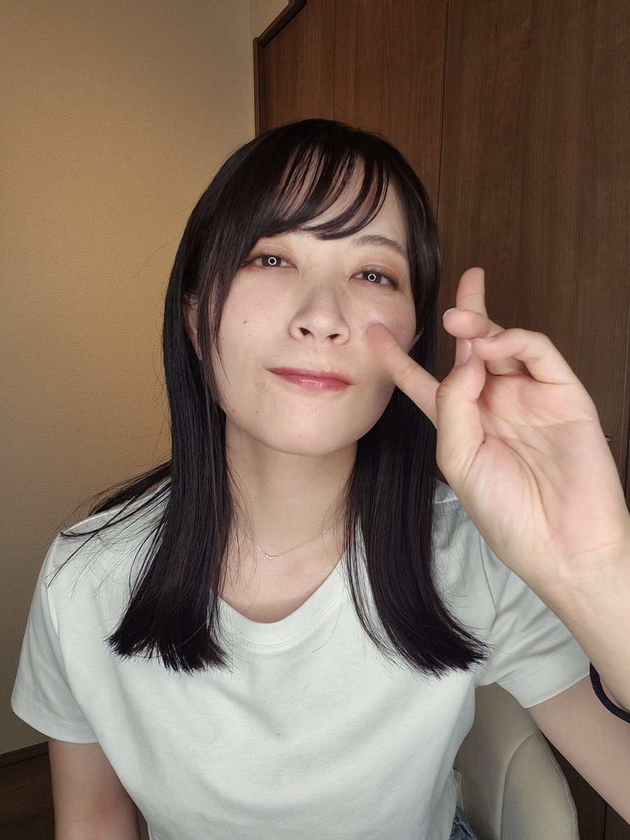 hamana_kaorin's tweet photo. まとめページ新しくした🌸
他のSNSも良かったらチェックしてね🙏
noteも数年ぶりに更新しはじめようかなと思ってる…！
https://t.co/wECEPdXifl https://t.co/rA1943hwM9